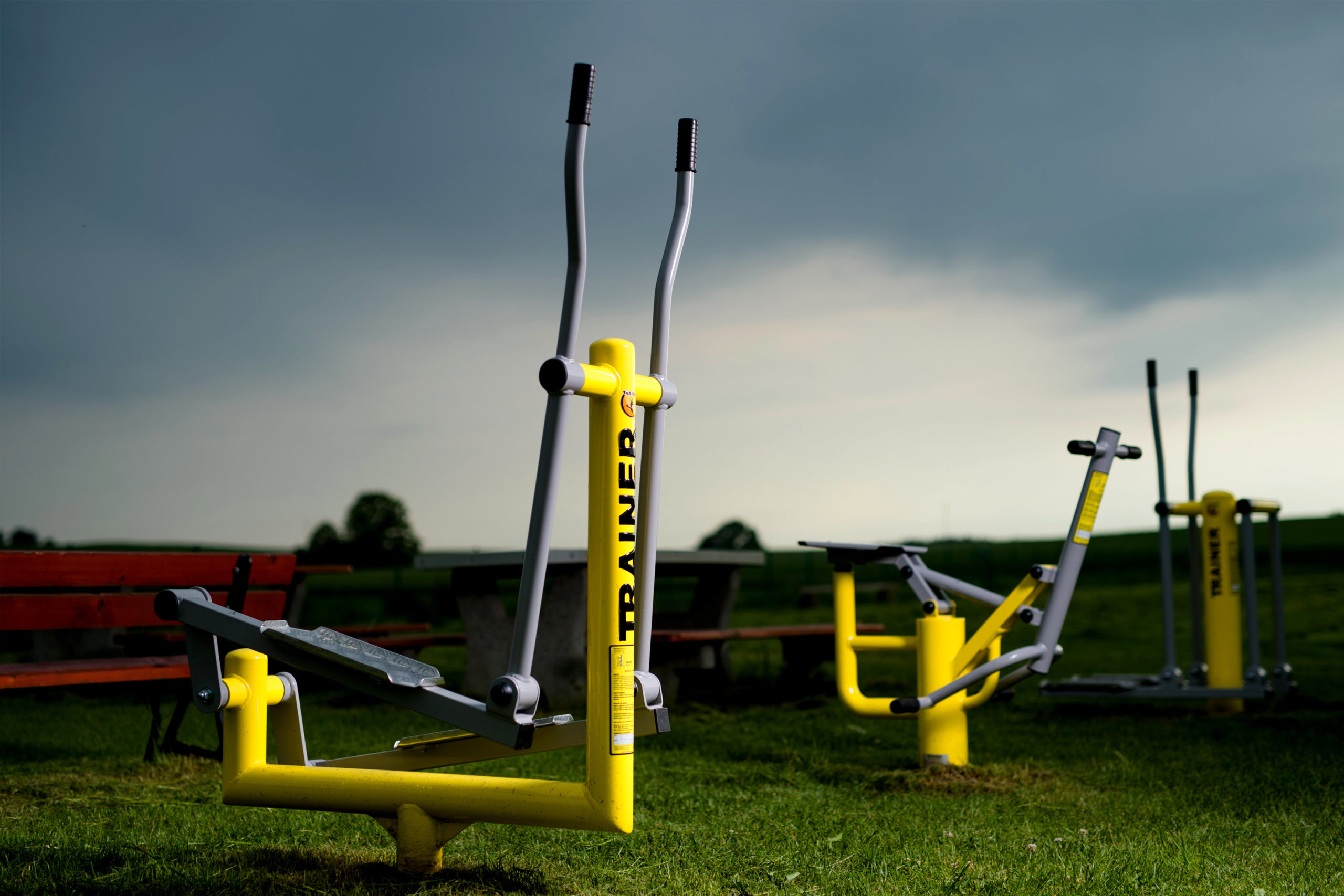 Outdoor gym equipment